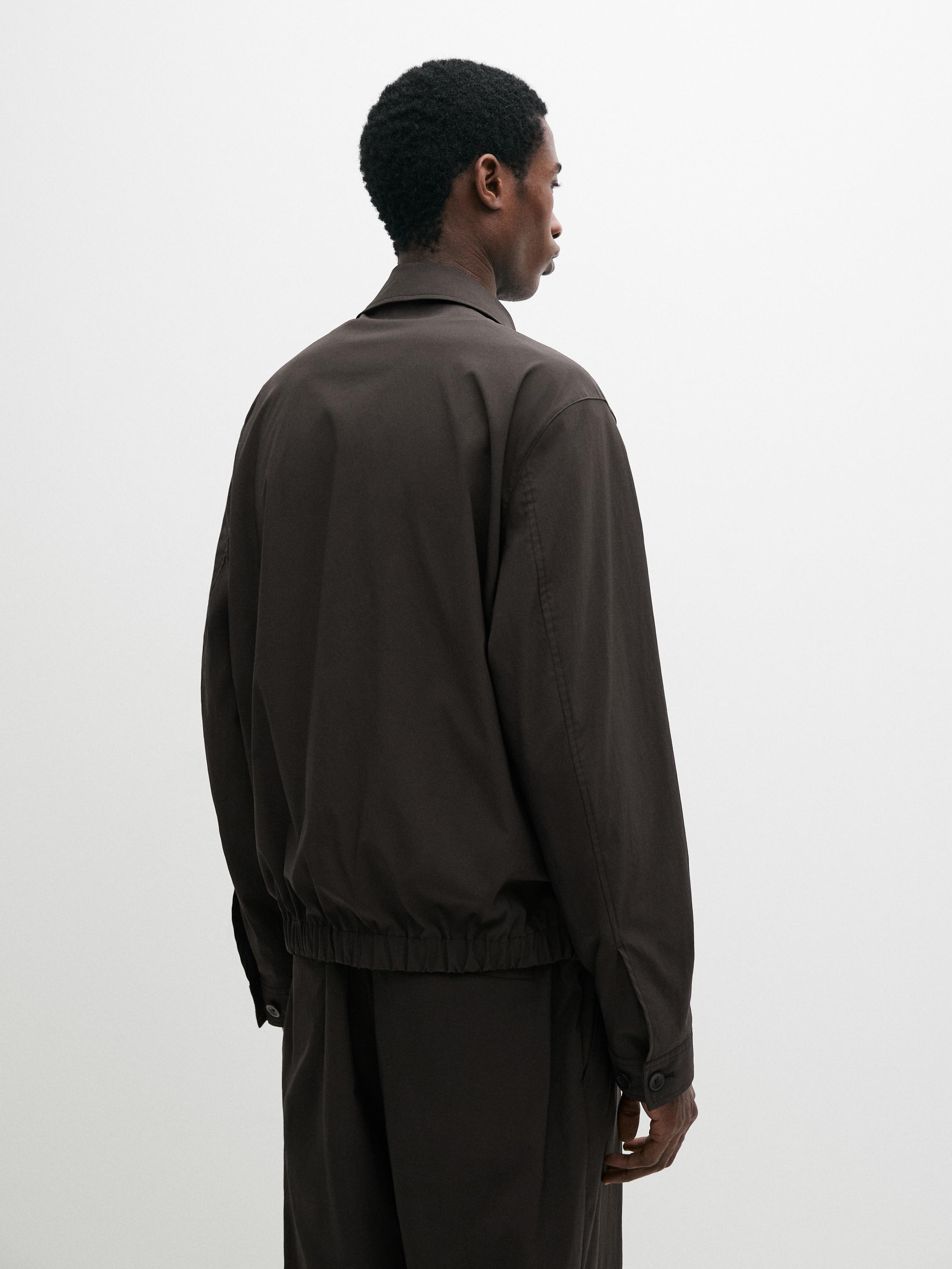 Blouson court total look